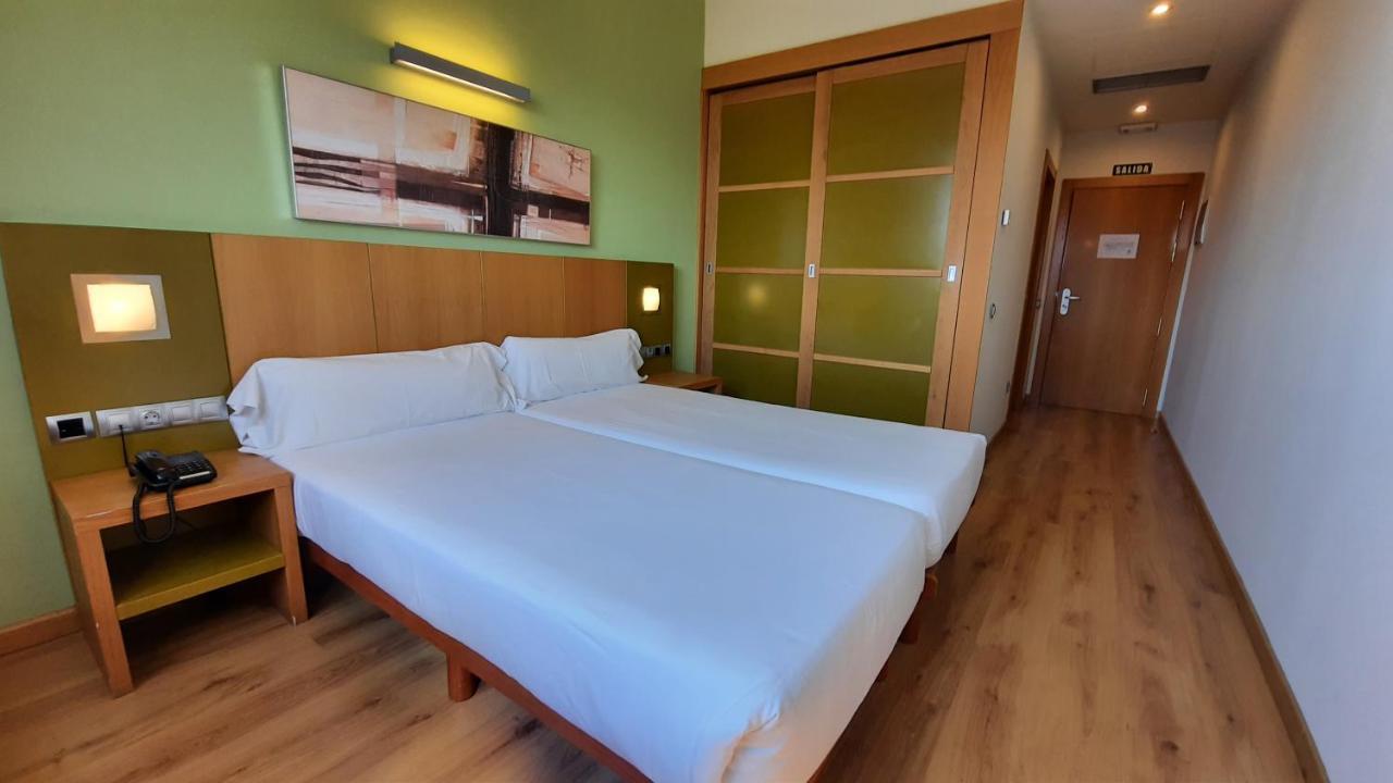 Hotel La Borona Хіхон Екстер'єр фото