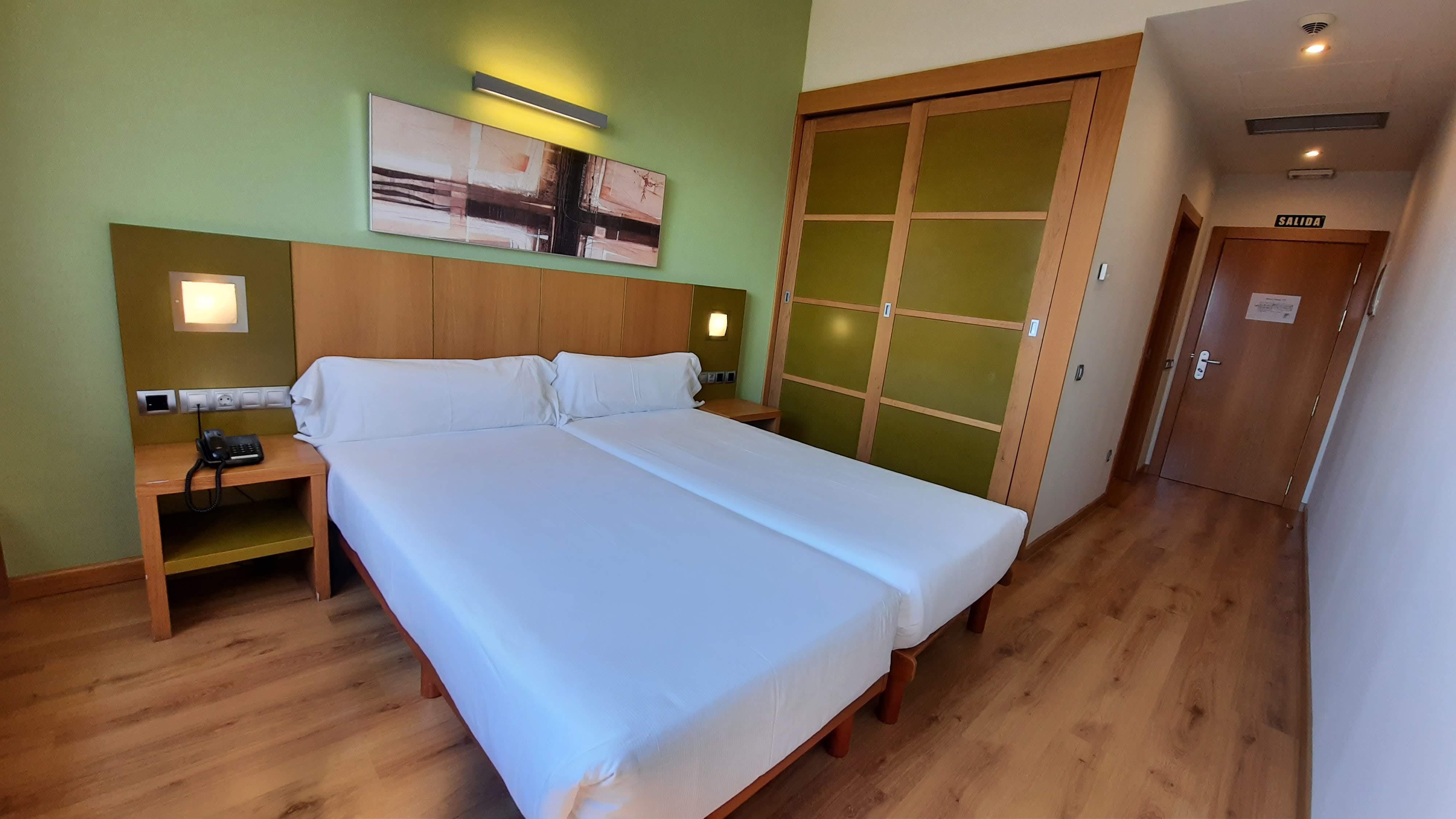 Hotel La Borona Хіхон Екстер'єр фото