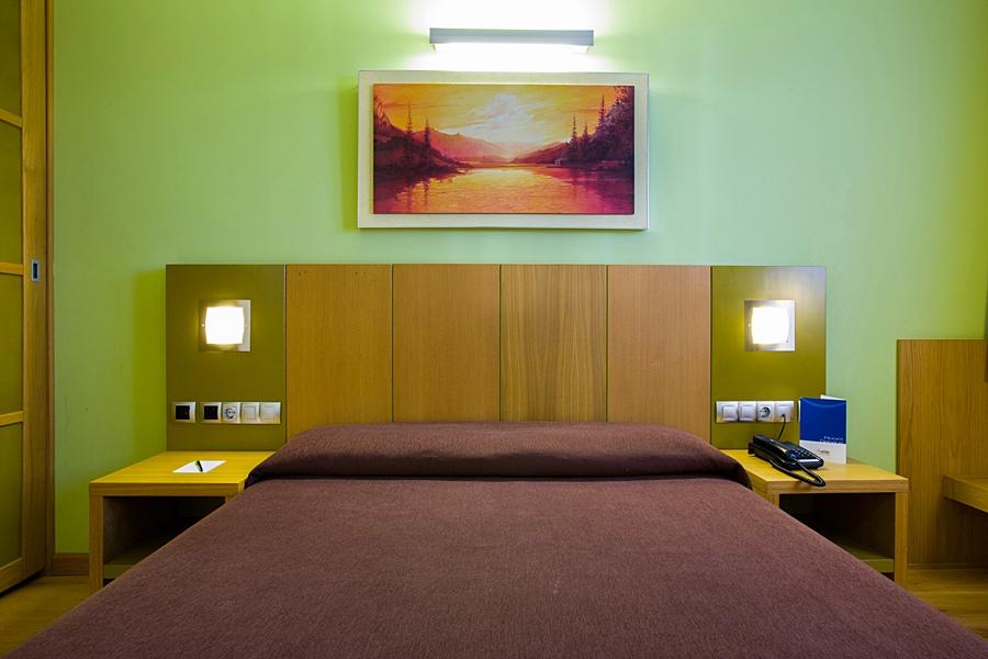 Hotel La Borona Хіхон Екстер'єр фото
